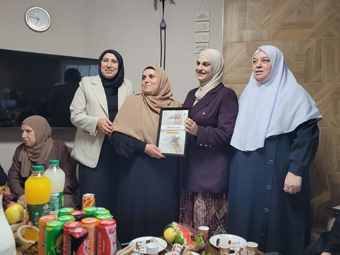 دار القرآن الكريم- جلحولية تكرم أخوات من الجيل الذهبي في جلجولية بعد حفظ سورتي البقرة وآل عمران